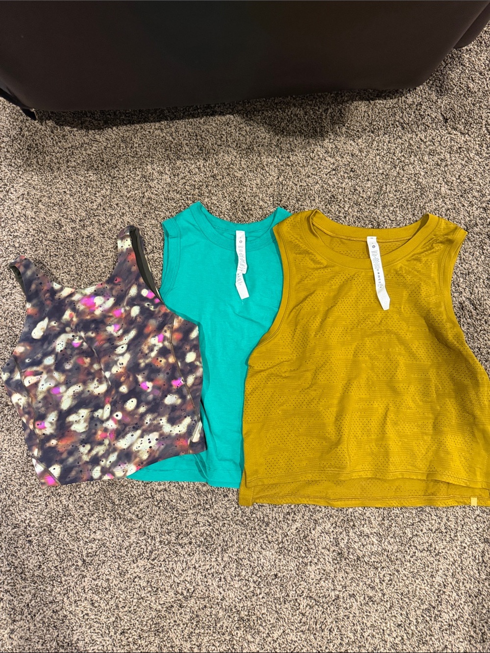Bundle Lulu lemon tops like new condition!